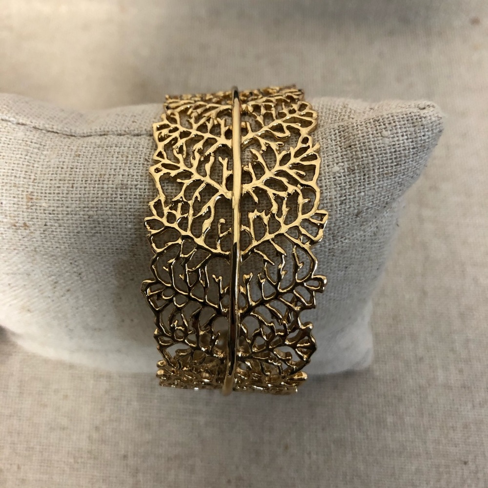 Stella & Dot Grace Cuff - Gold New in Box
